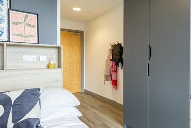 Standard En Suite - Image 1